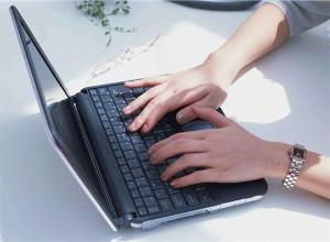 睡前用电脑的四大不利影响